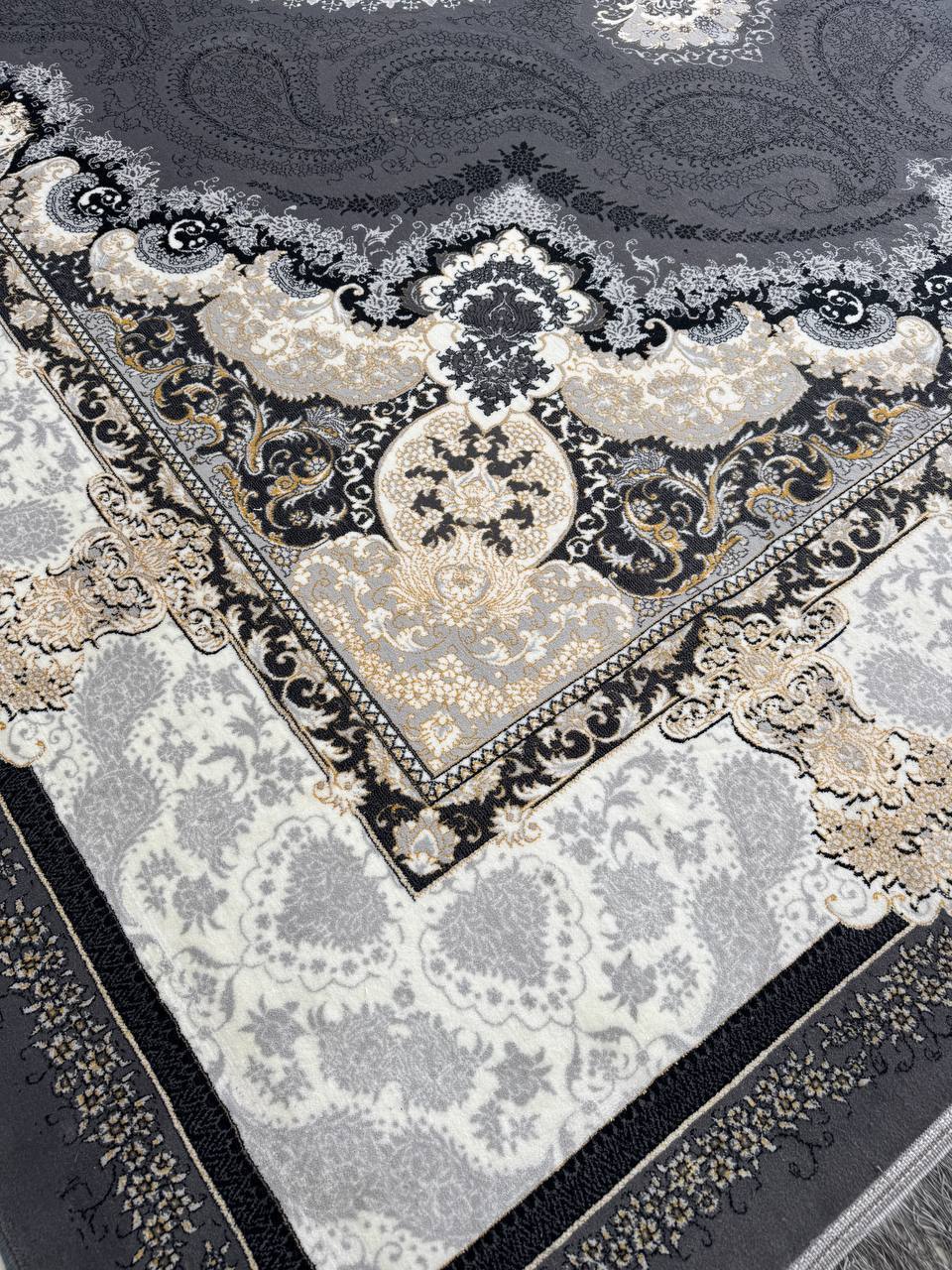 فرش 700 شانه طرح ترمه 